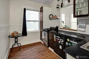 115 Bellevue Ave E, Seattle, WA 98102 - Photo 7