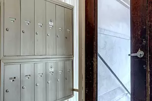 115 Bellevue Ave E, Seattle, WA 98102 - Photo 3