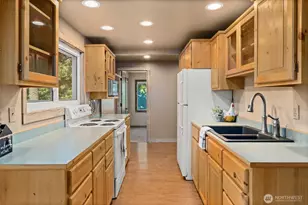 221 W Lakedale Dr, Ronald, WA 98940 - Photo 7