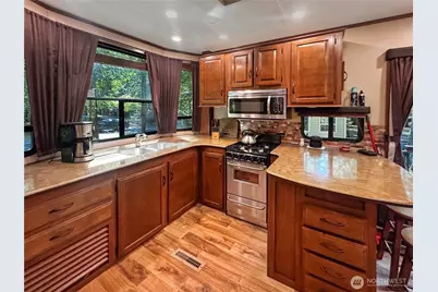 205 6 Chanterelle Drive, Deming, WA 98244 - Photo 5