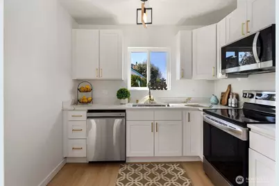 1624 Hoyt Avenue #1 & 2, Everett, WA 98201 - Photo 9