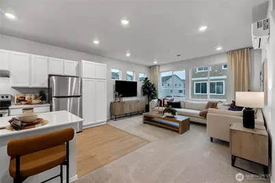 24040 Emerald Ridge Avenue SE, Black Diamond, WA 98010 - Photo 5