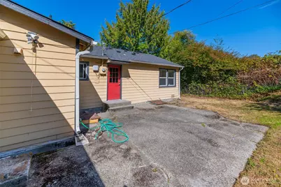 7051 S 125th Street, Seattle, WA 98178 - Photo 25