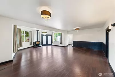 619 35th Street N, Anacortes, WA 98221 - Photo 5