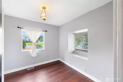 619 35th Street N, Anacortes, WA 98221 - Photo 11