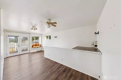 619 35th Street N, Anacortes, WA 98221 - Photo 31