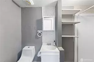 619 35th Street N, Anacortes, WA 98221 - Photo 17