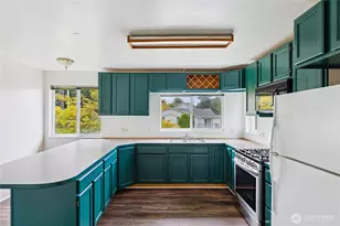 619 35th Street N, Anacortes, WA 98221 - Photo 23