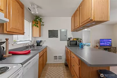 280 E Grand Coulee Avenue, Grand Coulee, WA 99133 - Photo 9