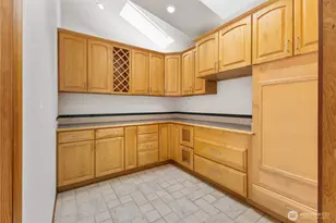 19510 190th Ave E, Orting, WA 98360 - Photo 9