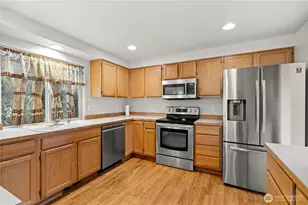 12717 SE 301st St, Auburn, WA 98092 - Photo 5