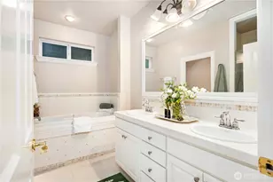 12011 Marine View Dr, Edmonds, WA 98026 - Photo 27