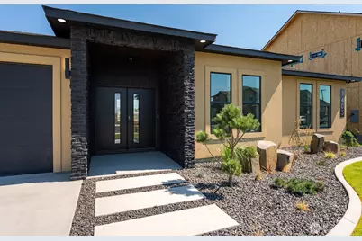 1405 W Lakeside Drive, Moses Lake, WA 98837 - Photo 3