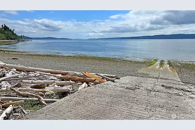 740 Commodore Lane, Camano Island, WA 98282 - Photo 27