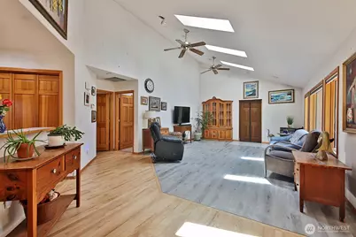 5772 Captain Vancouver Drive, Langley, WA 98260 - Photo 13