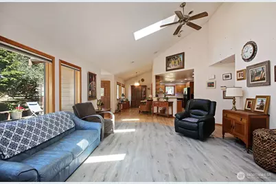 5772 Captain Vancouver Drive, Langley, WA 98260 - Photo 17