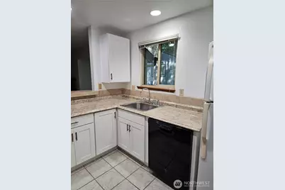 14622 NE 80th #35B, Redmond, WA 98052 - Photo 3