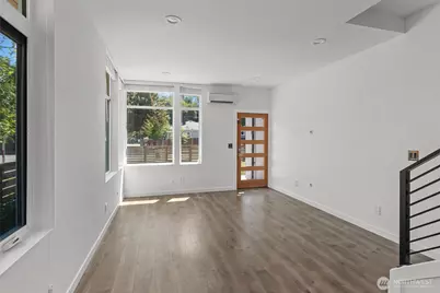 1058 S Cloverdale Street #C, Seattle, WA 98108 - Photo 11