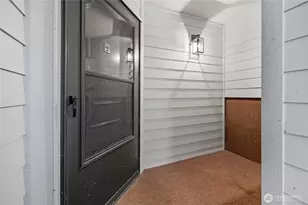 23509 Lakeview Dr, Mountlake Terrace, WA 98043 - Photo 3