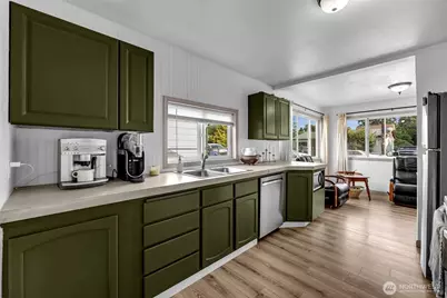 114 Cherry Street, Castle Rock, WA 98611 - Photo 13