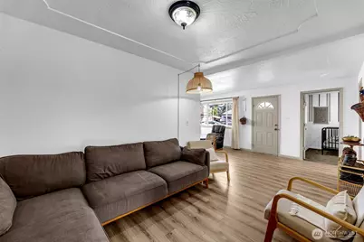 114 Cherry Street, Castle Rock, WA 98611 - Photo 7