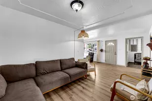 114 Cherry St, Castle Rock, WA 98611 - Photo 7