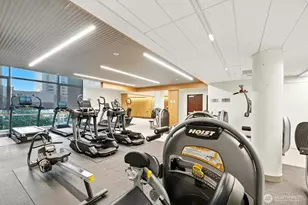 10700 NE 4th St, Bellevue, WA 98004 - Photo 35