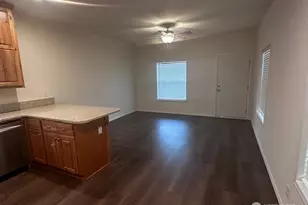 2101 South 324th St, Federal Way, WA 98003 - Photo 3