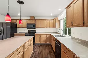 19011 89th Ave E, Puyallup, WA 98375 - Photo 5