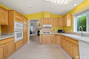 27225 217th Pl SE, Maple Valley, WA 98038 - Photo 13