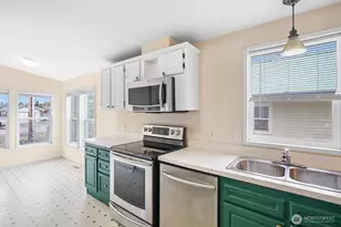 124 S 6th St, McCleary, WA 98557 - Photo 9