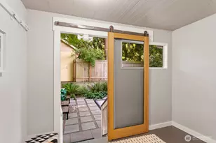 4333 Evanston Ave N, Seattle, WA 98103 - Photo 23