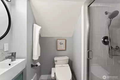 4333 Evanston Avenue N, Seattle, WA 98103 - Photo 17