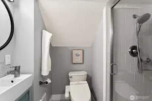 4333 Evanston Ave N, Seattle, WA 98103 - Photo 17