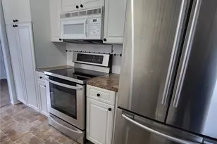 9030 Seward Park Ave S, Seattle, WA 98118 - Photo 5