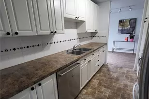 9030 Seward Park Ave S, Seattle, WA 98118 - Photo 5