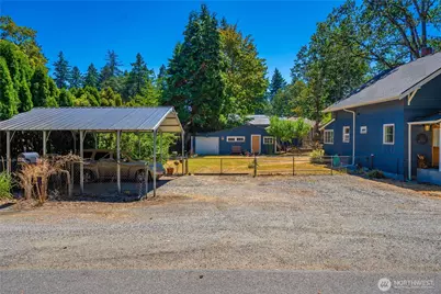 806 S 120th St S, Tacoma, WA 98444 - Photo 5