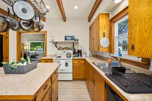 806 S 120th St S, Tacoma, WA 98444 - Photo 17