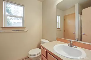 7166 E Fillmore St, Port Orchard, WA 98366 - Photo 29