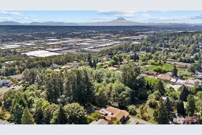 16442 51st Avenue S, Tukwila, WA 98188 - Photo 3