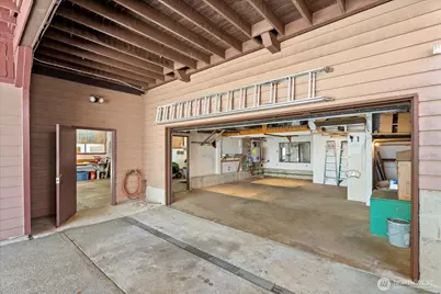 16442 51st Avenue S, Tukwila, WA 98188 - Photo 33