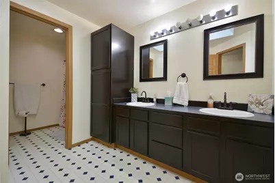 14638 Lawrence Lake Road SE, Yelm, WA 98597 - Photo 19