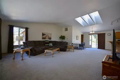 14638 Lawrence Lake Road SE, Yelm, WA 98597 - Photo 5