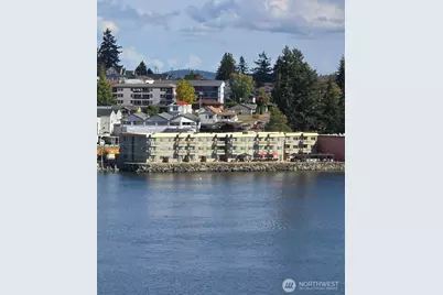 201 Shore Drive, Bremerton, WA 98310 - Photo 1