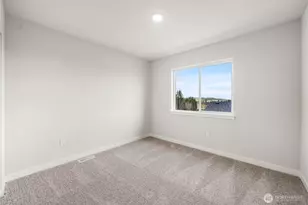 3923 McCormick Vlg Dr, Bremerton, WA 98312 - Photo 19