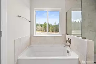 3923 McCormick Vlg Dr, Bremerton, WA 98312 - Photo 25