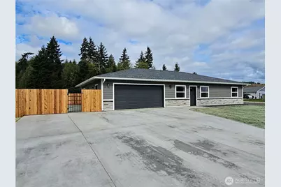 302 W Martin Place, Elma, WA 98541 - Photo 1