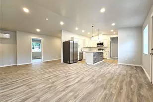 302 W Martin Pl, Elma, WA 98541 - Photo 13