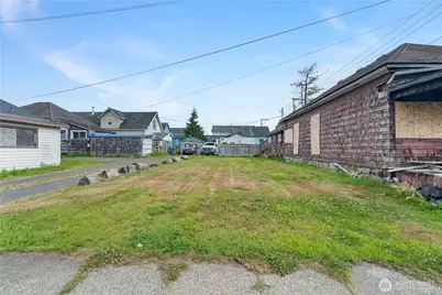 823 W Market Street, Aberdeen, WA 98520 - Photo 3