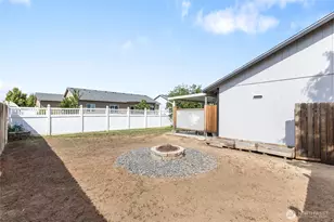 1346 E Greens Loop, Moses Lake, WA 98837 - Photo 33